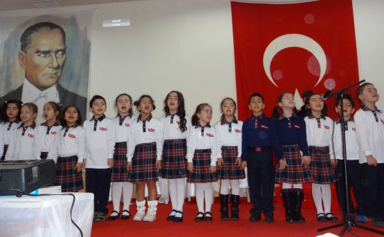 Miniklerden Atatürk'e şiirler 7