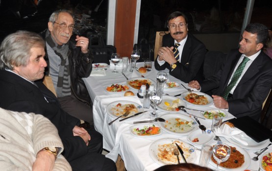 Mustafa Değirmenci gazetecileri yemekte ağırladı 10