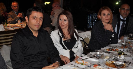 Mustafa Değirmenci gazetecileri yemekte ağırladı 7