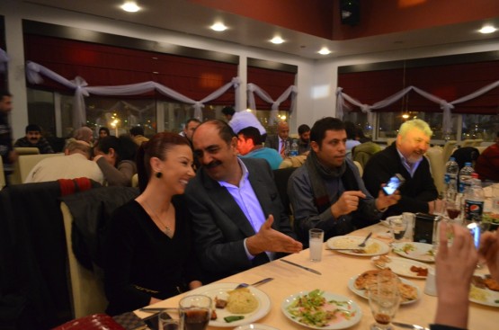 Dr. Gürbüz Çapan'dan gazetecilere yemek 11