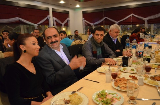 Dr. Gürbüz Çapan'dan gazetecilere yemek