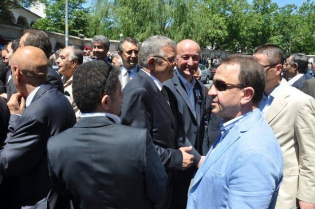 CHP Milletvekili Aslanoğlu onbinler tarafından gözyaşlarıyla uğurlandı 13