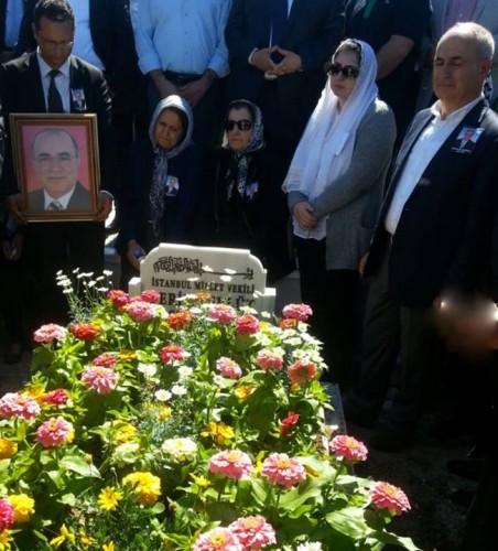 CHP Milletvekili Aslanoğlu onbinler tarafından gözyaşlarıyla uğurlandı 2