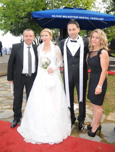 Fatma Sarıbıyık ve  Servet Yıldırım evlendi... 33