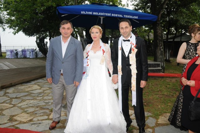 Fatma Sarıbıyık ve  Servet Yıldırım evlendi... 44