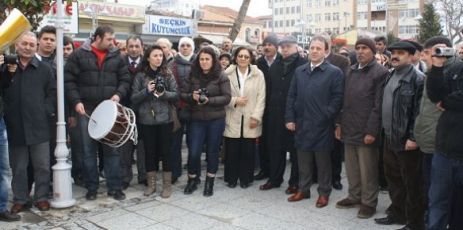 STK’lar’dan iki ayrı protesto