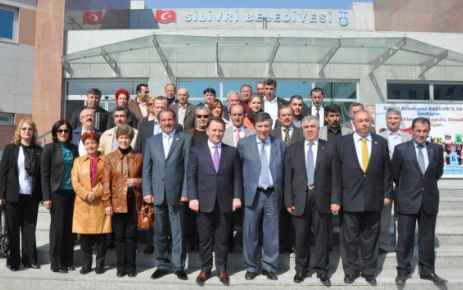 CHP’NİN YENİ YÖNETİMİNDEN BELEDİYEYE ZİYARET