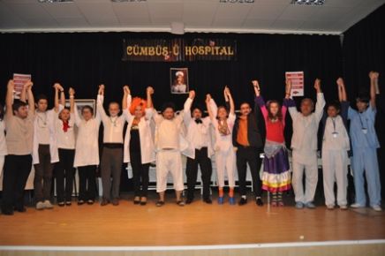 Cümbüş- Hospital engelli öğrenciler yararına sergilendi