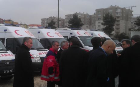 400 ambulans hizmete giriyor