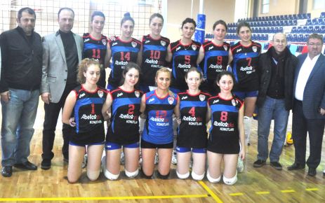 VOLEYBOLDA SİLİVRİSPOR RÜZGARI: 3-1