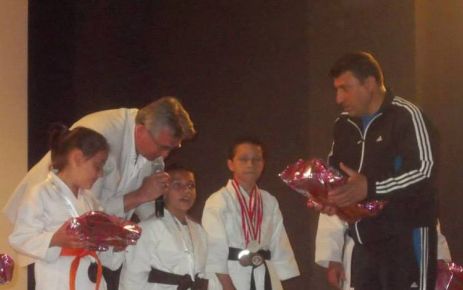 Karate Okulu Öğrencilerine Ödül Yağdı