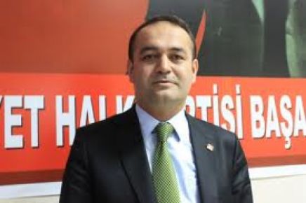 Özgür Karabat Başakşehir'e aday..