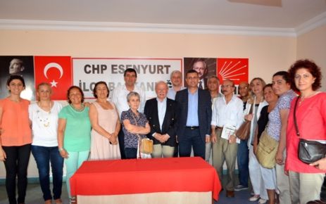 Oktay Ekşi’den CHP Esenyurt' ziyaret