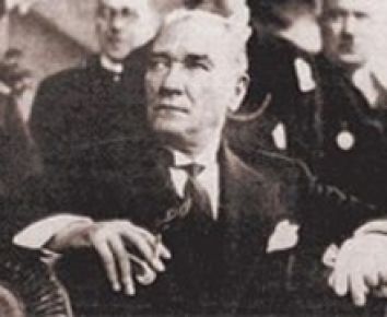 Atatürk belgeseline ceza