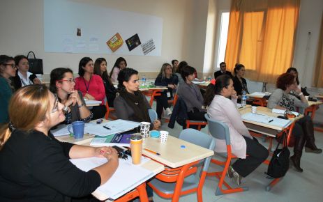 Akademi Koleji’nde öğretmen seminerleri