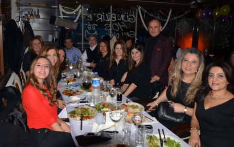 Akgün 2014'e Clup'ta girdi