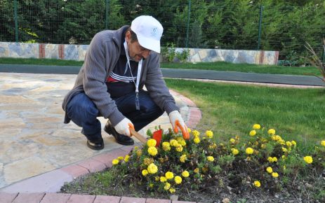 HER PARKIN BİR GÖNÜLLÜSÜ VAR