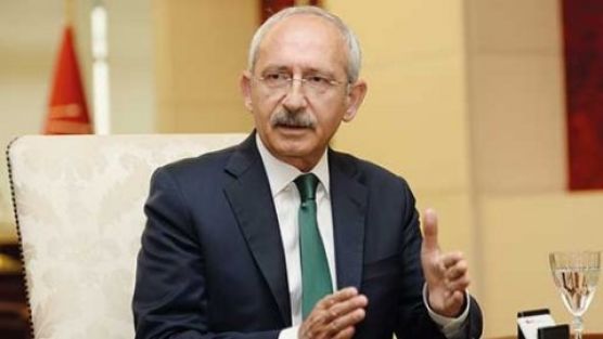 Kılıçdaroğlu'na Yumruklu Saldırı