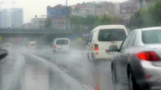 Sağanak İstanbul'u etkiledi