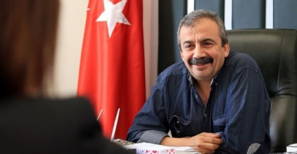 Önder: Öcalan'a Siyaset Engeli Yok, Örneği Erdoğan'dır