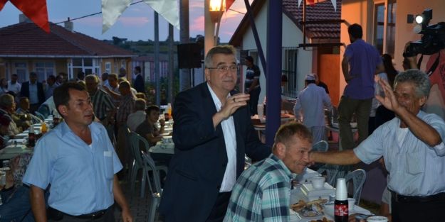 Örencik mahallesi iftarda bir araya geldi