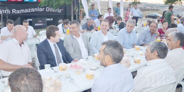 Işıklar Mimarsinan'da iftar yaptı