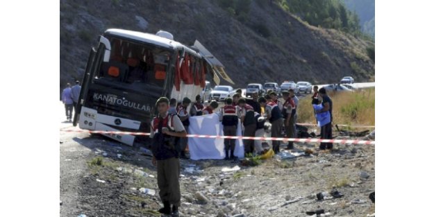 Antalya Yolunda Katliam Gibi Kaza: 13 Ölü