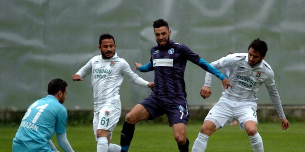 Tepecikspor, boğazda dibe vurdu