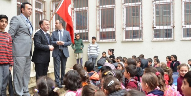 IŞIKLAR NAMIK KEMAL İLKOKULU’NU ZİYARET ETTİ