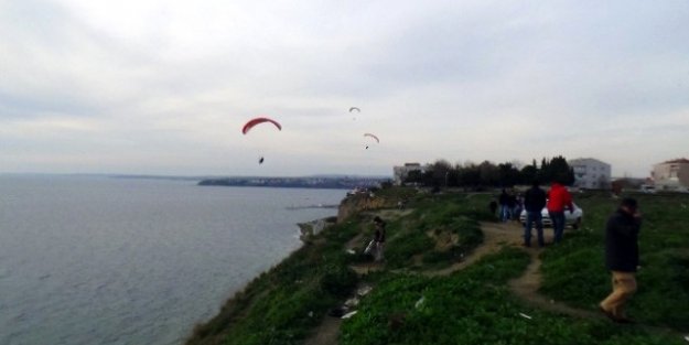 Silivri Semalarında Paraşüt Keyfi