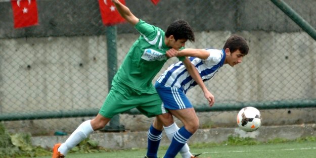 Beylikdüzü U-17, tutulmuyor: 2-0