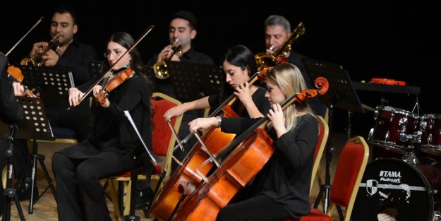 BEYLİKDÜZÜ’NDE ŞAHANE KONSER