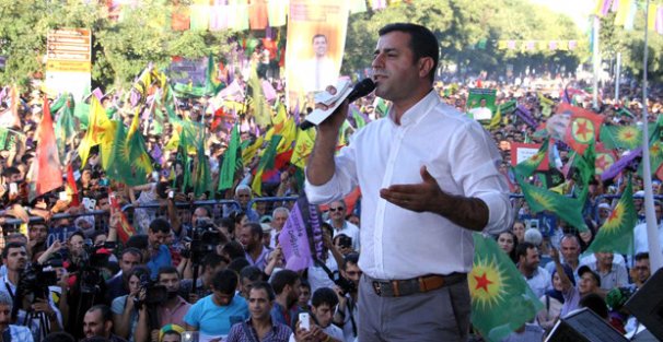 Demirtaş 2015 Seçimlerinde İstanbul'dan Aday Olacak