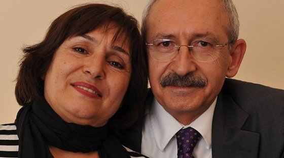 Selvi Kılıçdaroğlu sevgililer gününde Bakırköyde kahvaltıda