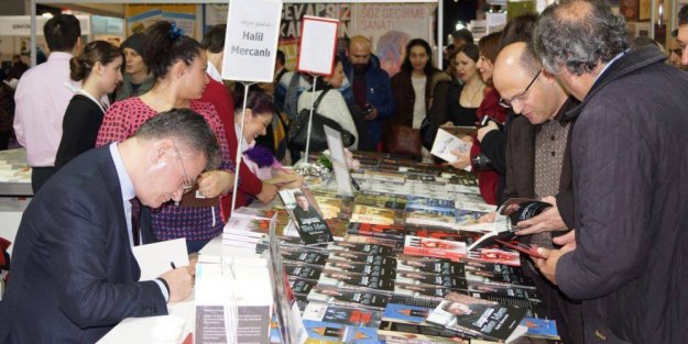 Depremi bilen adam rekora koştu