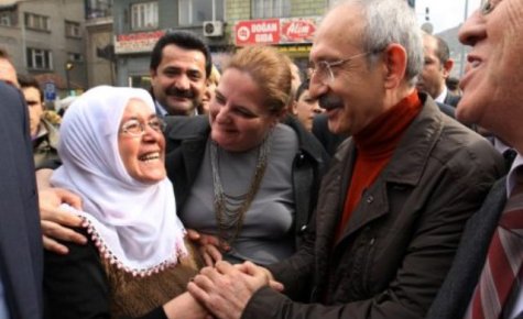 "Esnafın iktidar yaptığı parti esnafın ipini çekti"