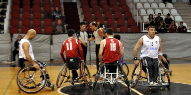 ‘Tüm Engellere Bir Basket At’