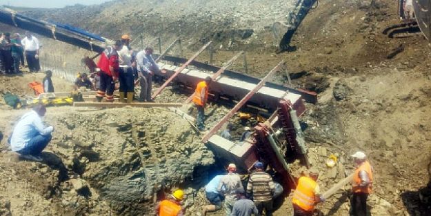 Edirne İpsala'da 3 işçi göçük altında