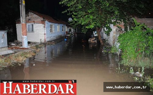 Edirne ve Çanakkale sağanak yağışa teslim oldu