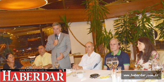 CHP'li meclis üyeleri iftarda buluştu