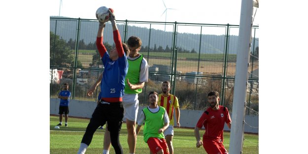 Çatalcaspor’un Bolu’da hazırlanıyor