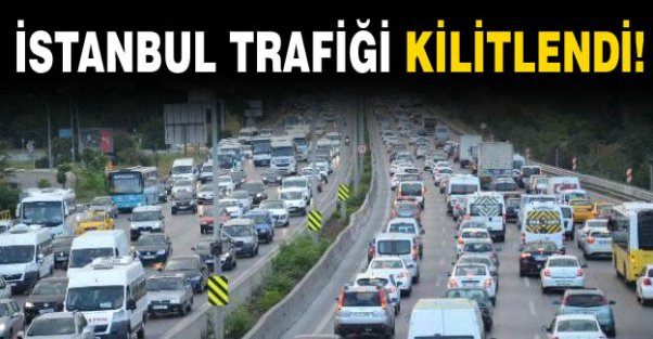 İstanbul Trafiği Kilitlendi