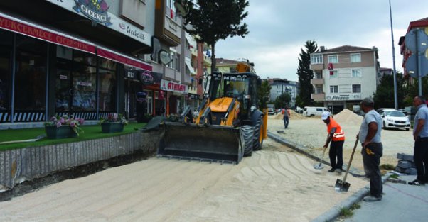 Büyükçekmece’de yol çalışmaları devam ediyor