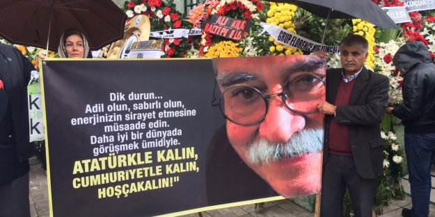 Güle güle Levent Kırca