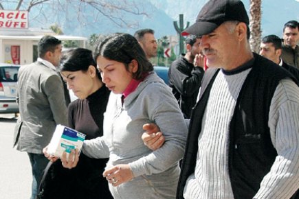 Hamile kadına kara haberi veremediler