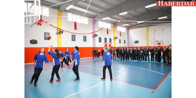 BEHİYE SELİM PARS ORTAOKULU KAPALI SPOR SALONU AÇILDI