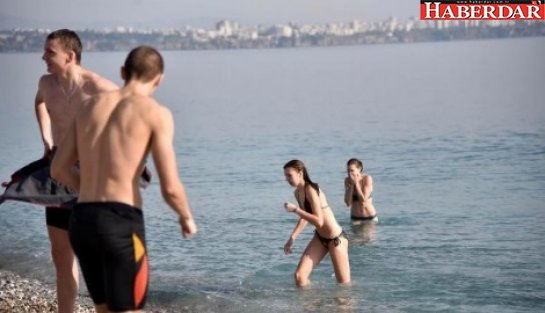 Antalya'da Aralık Ayında Deniz Keyfi!