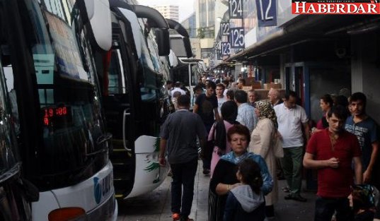 Otogarda bayram yoğunluğu başladı