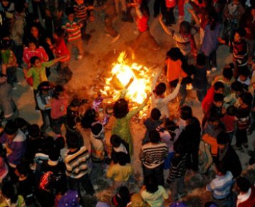 Nevruz ateşi yandı