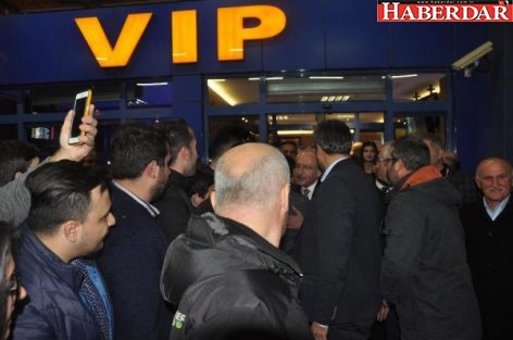 CHP liderine Trabzon'da coşkulu karşılama
